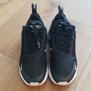 Nike Air Max 270
